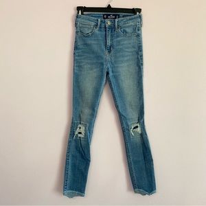 Hollister Distressed High Rise Crop Skinny Jeans